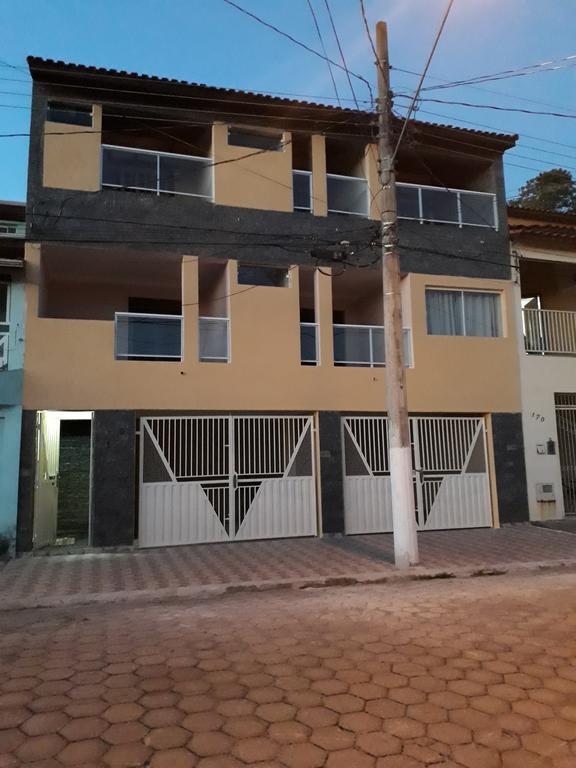 Santa Helena Pousada Cachoeira Paulista Bagian luar foto